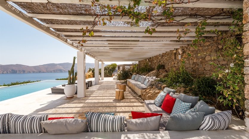 Villa in Mykonos with Infinity Pool