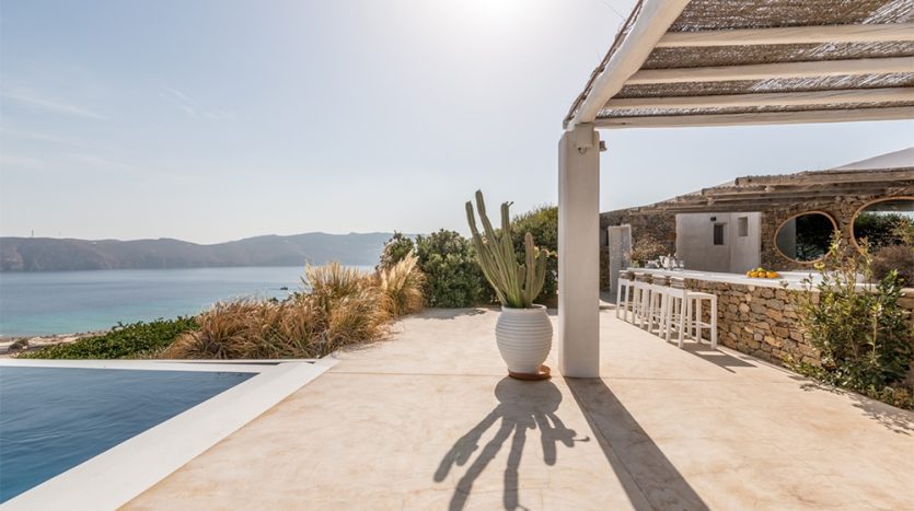 Villa in Mykonos with Infinity Pool