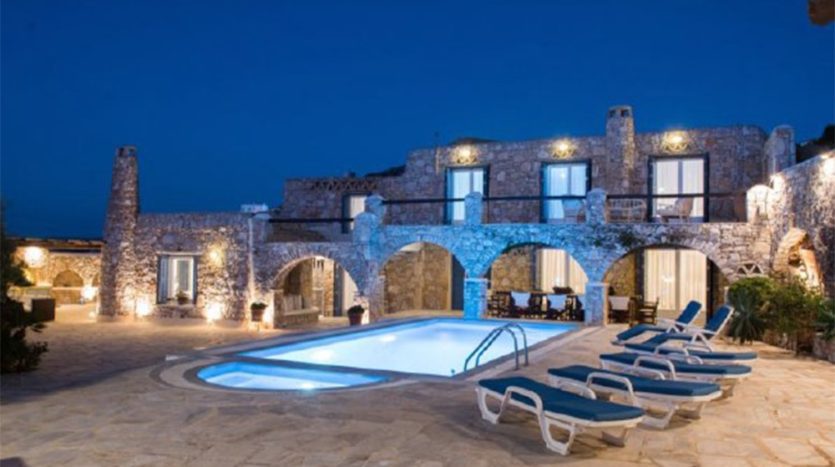 Villa with Unrivaled Views in Mykonos