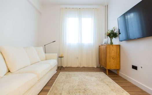 Stylish One-Bedroom Apartment in Neapoli