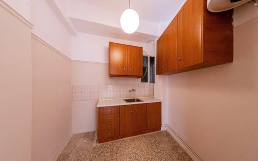 One-Bedroom Apartment in Lefka, Pireas