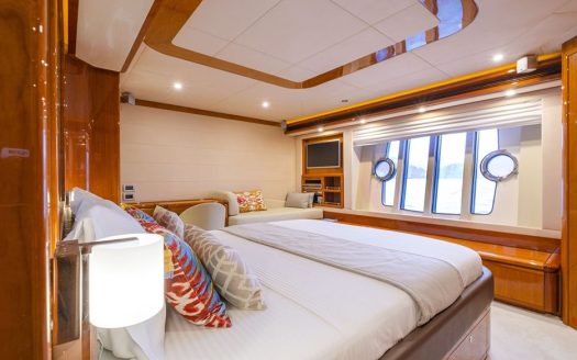 ASTARTE | 4 Cabins | 9 Guests | 25m