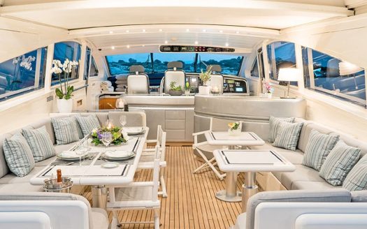 ATRATO | 4 Cabins | 10 Guests | 27m