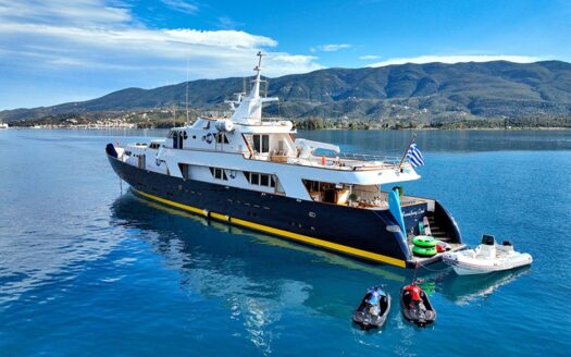 SOMETHING COOL | 7 Cabins | 12 Guests | 45m