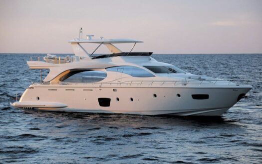 LA FENICE | 5 Cabins | 10 Guests | 26.80m