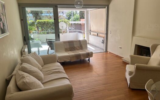 Apartment with Private Garden in Glyfada