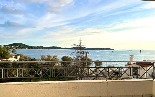 Sea-view Luxury Apartment in Voula
