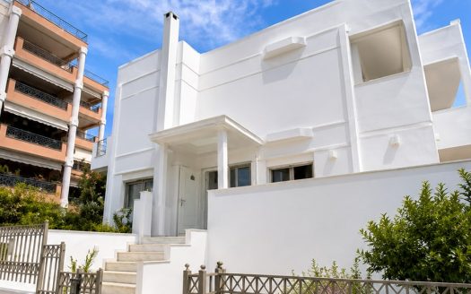 Luxury 4-Bedroom Villa in Ellinikon
