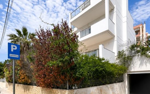 Luxury 4-Bedroom Villa in Ellinikon