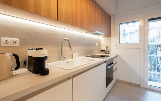 Renovated 2-Bedroom Apartment in Pagrati
